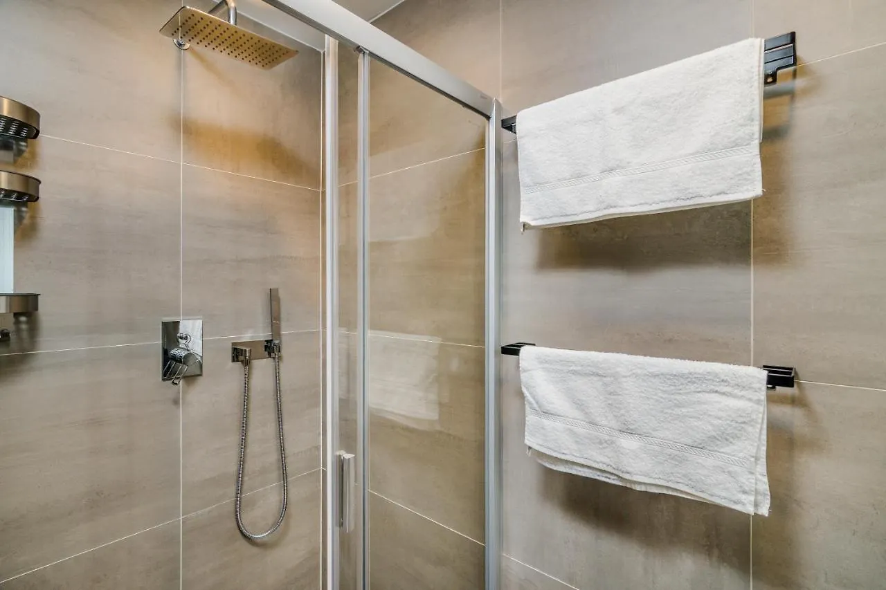 דירות Prague Days - Premium Loft W Terrace - View - Netflix - Ac 0*,  צ'כיה