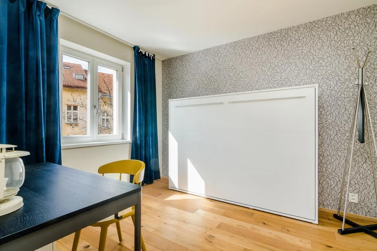 דירות Prague Days - Premium Loft W Terrace - View - Netflix - Ac