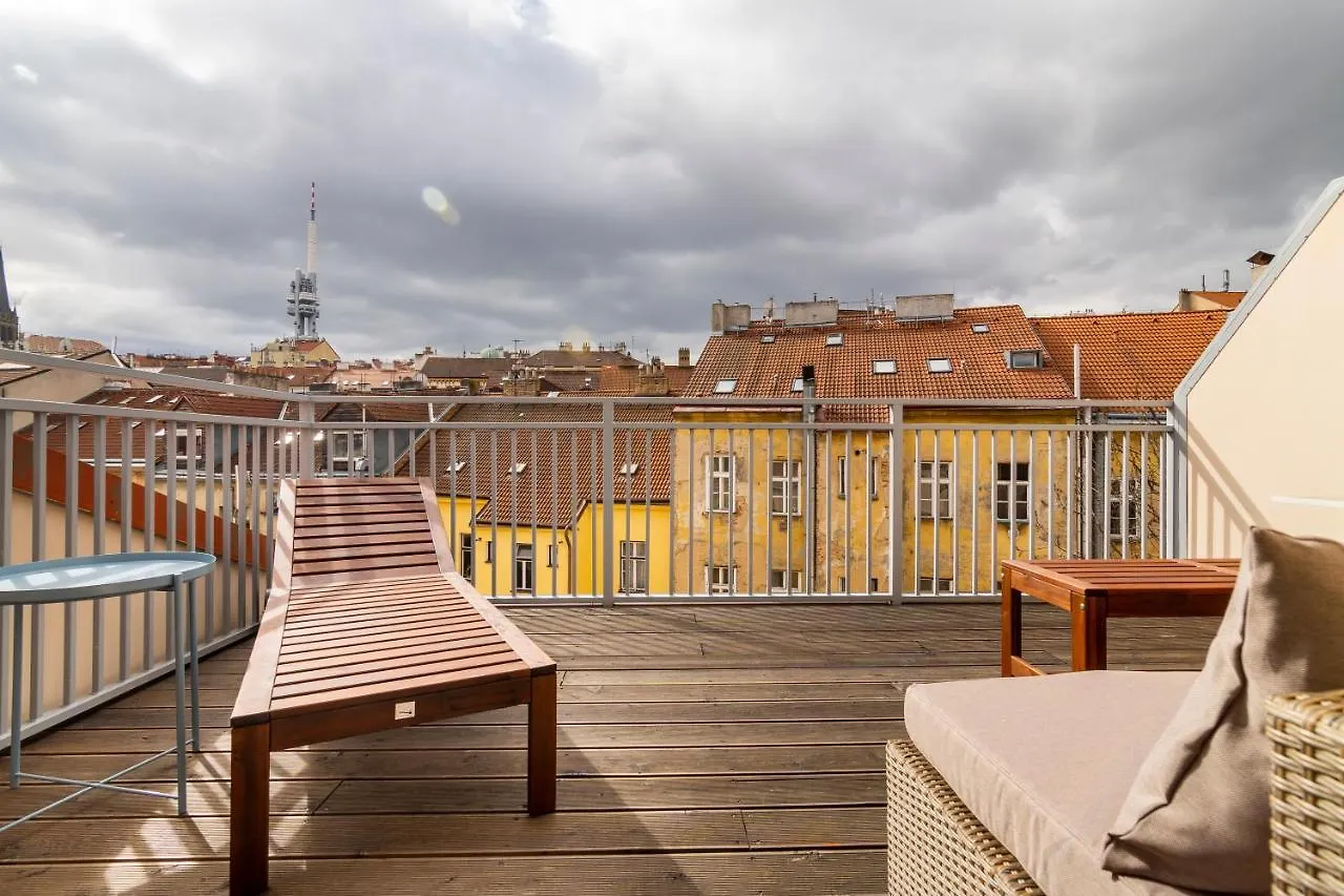 דירות Prague Days - Premium Loft W Terrace - View - Netflix - Ac