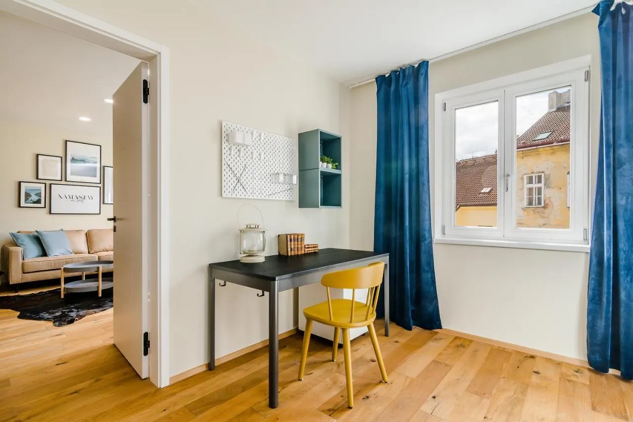 Prague Days - Premium Loft W Terrace - View - Netflix - Ac Apartment
